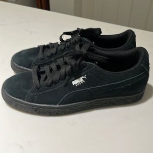Puma suede. Excellent condition